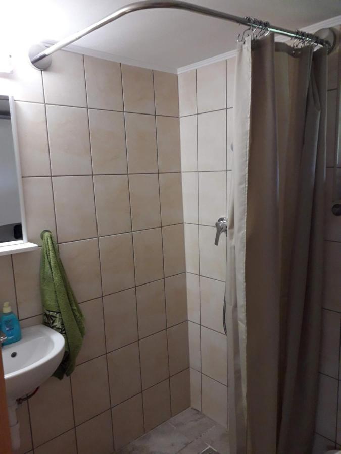 Matyas Apartman Tard Екстериор снимка
